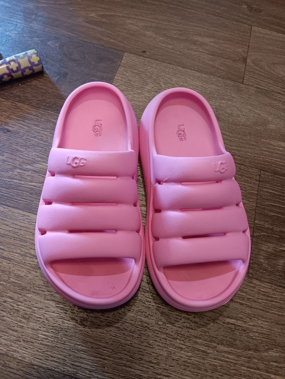 UGG Kids Pink Cushioned Slide Sandals